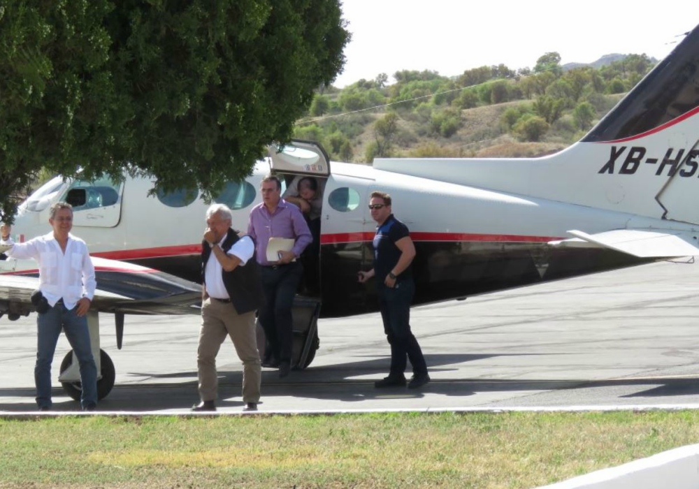 Aclaran en México uso de avioneta por parte del candidato López Obrador