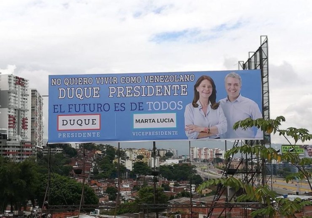 Propaganda de candidato a la presidencia de Colombia causa polémica