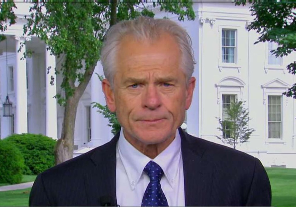 Peter Navarro se disculpa por comentario contra Trudeau