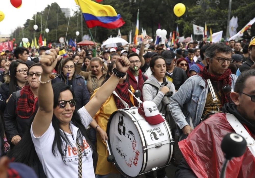 Colombianos empiezan marchas contra el gobierno de Duque